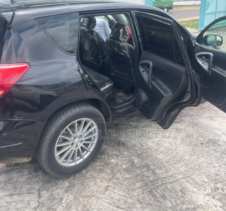 Toyota RAV4 2.5 4x4 2011 Black