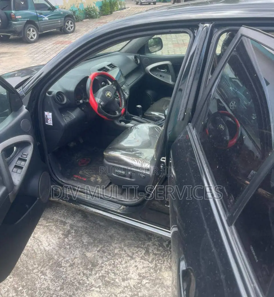 Toyota RAV4 2.5 4x4 2011 Black