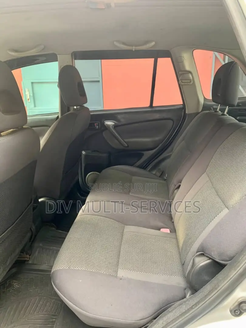 Toyota RAV4 2006 Gris