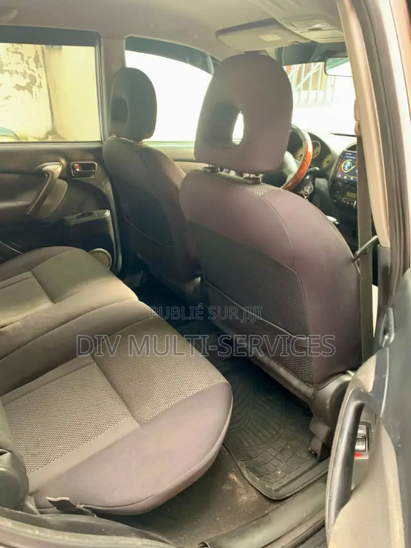 Toyota RAV4 2006 Gris