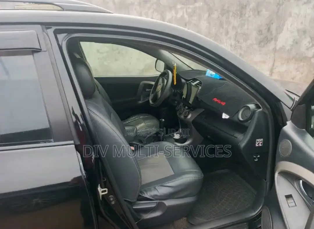 Toyota RAV4 2009 Black