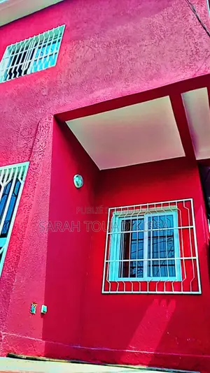 Photo - Furnished 4chbre Duplex dans Sarah Ilmoy, Bacongo à Louer