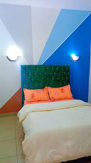 Furnished 4chbre Duplex dans Sarah Ilmoy, Bacongo à Louer