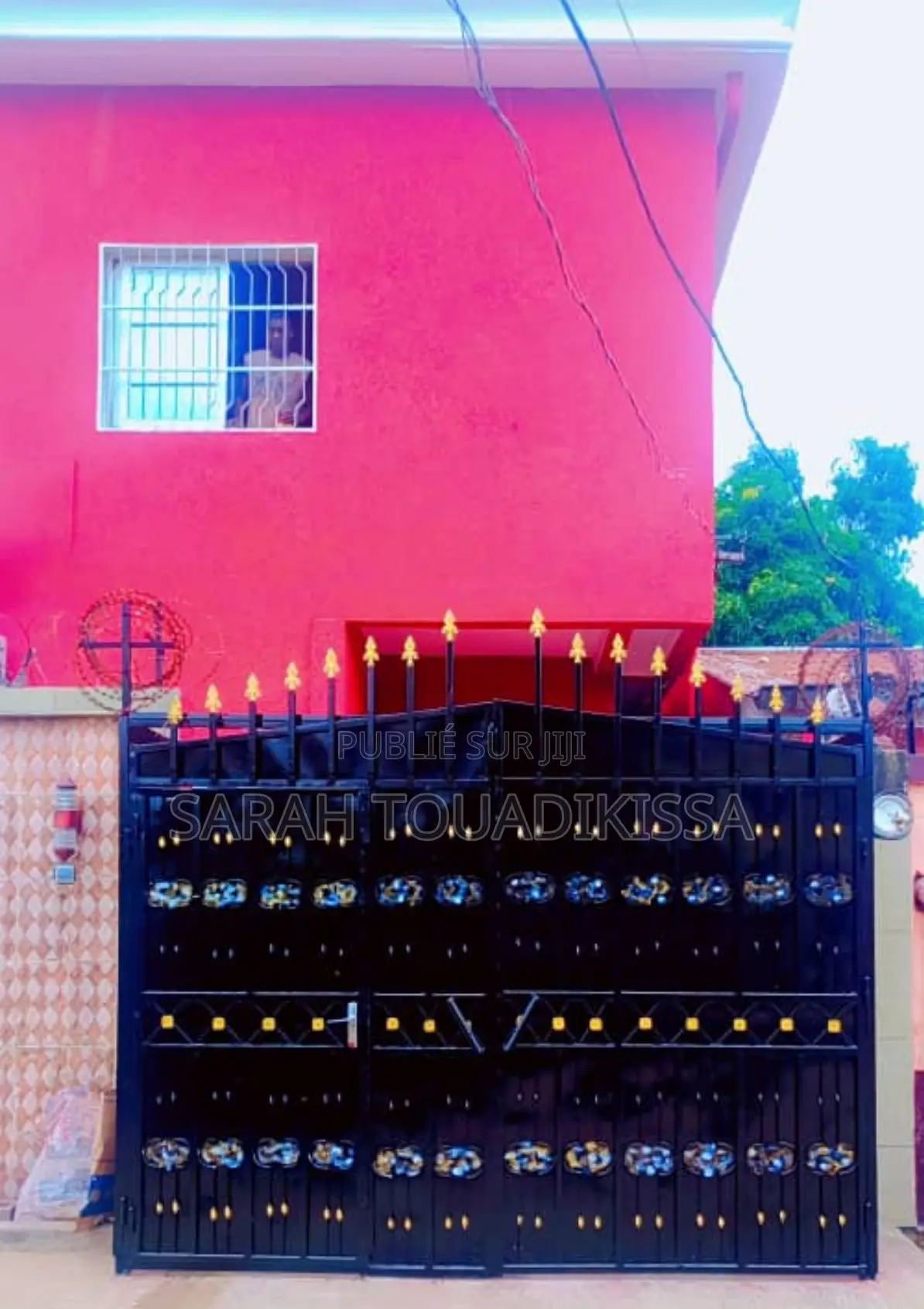 Furnished 4chbre Duplex dans Sarah Ilmoy, Bacongo à Louer