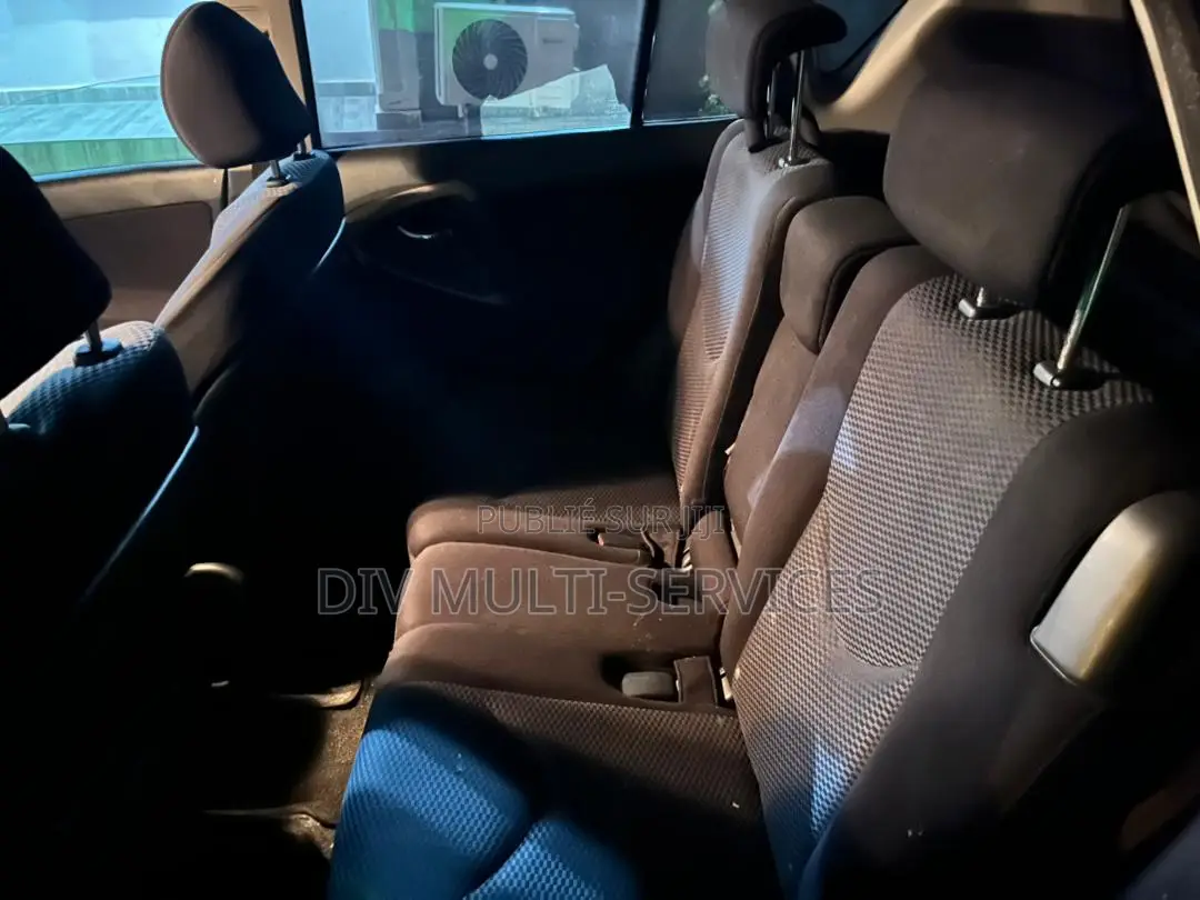 Toyota RAV4 2010 Black